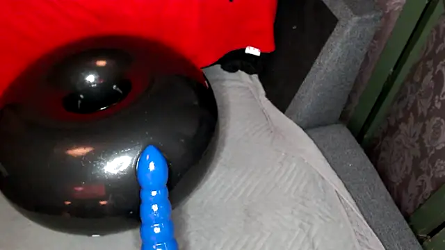 Snapshot of drieghe chatting on October 2025 09:12:02 PM drieghe online show from October 2025 09:12:02 PM