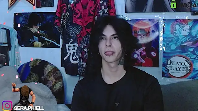 Snapshot of Seraphiell chatting on December 2025 01:00:02 AM Seraphiell online show from December 2025 01:00:02 AM