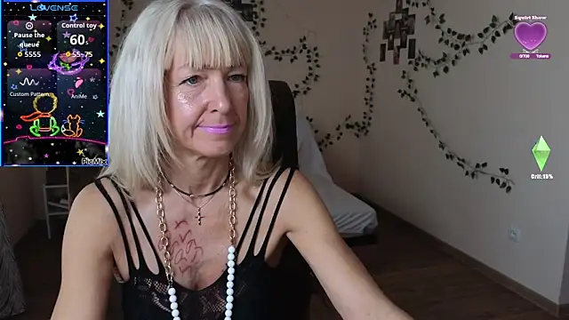 Laura Gol online show from September 2025 04:38:01 AM