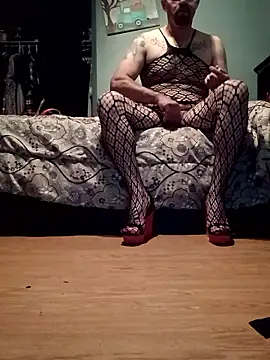Snapshot of Crossedsissy chatting on March 2026 01:20:01 AM Crossedsissy online show from March 2026 01:20:01 AM