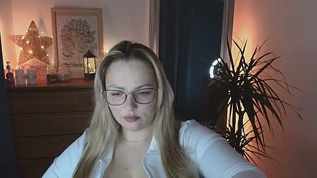 marrygrayes online show from February 2025 09:37:02 PM