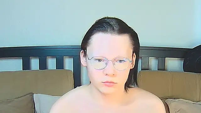 Snapshot of Derek_Carter chatting on April 2026 12:20:01 PM Derek Carter online show from April 2026 12:20:01 PM