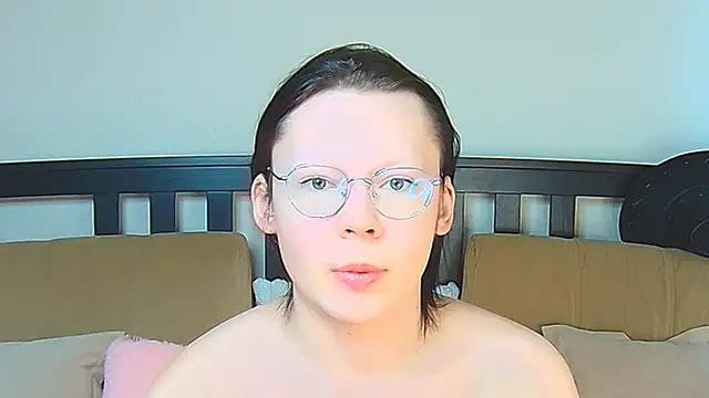 Snapshot of Derek_Carter chatting on April 2026 12:23:01 PM Derek Carter online show from April 2026 12:23:01 PM