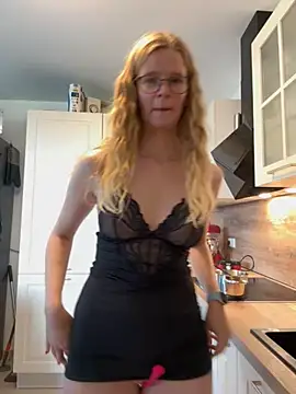 Snapshot of Bikergirl_97 chatting on September 2025 11:37:01 AM Bikergirl 97 online show from September 2025 11:37:01 AM