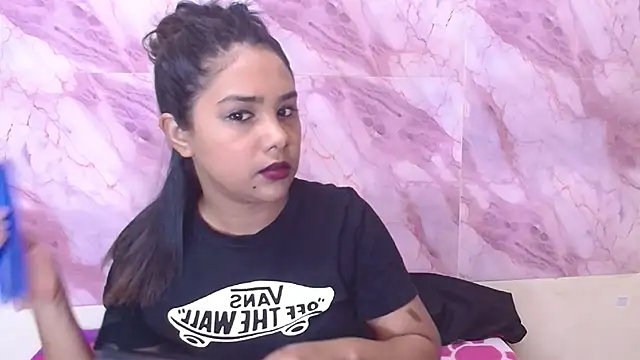 Snapshot of IndiaSexyStripper4u chatting on November 2025 05:24:02 PM IndiaSexyStripper4u online show from November 2025 05:24:02 PM