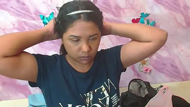 Snapshot of IndiaSexyStripper4u chatting on November 2025 06:21:01 PM IndiaSexyStripper4u online show from November 2025 06:21:01 PM