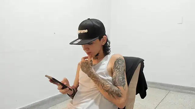 Snapshot of StraightBoy_Nick chatting on March 2026 05:35:02 AM StraightBoy Nick online show from March 2026 05:35:02 AM