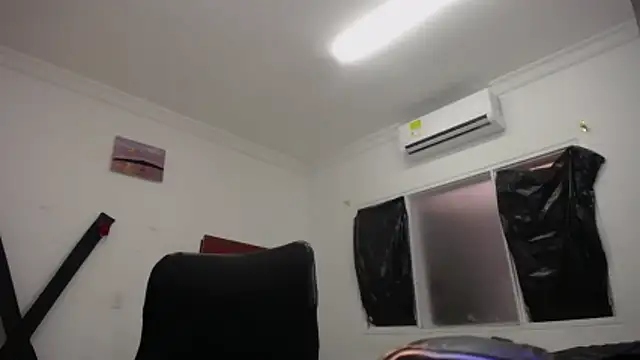 Snapshot of StraightBoy_Nick chatting on April 2026 07:49:01 PM StraightBoy Nick online show from April 2026 07:49:01 PM