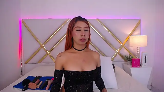 laila stilwiills online show from April 2026 06:28:02 AM