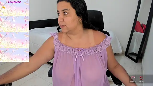 Snapshot of MariamCastiblanco chatting on March 2026 03:15:02 PM MariamCastiblanco online show from March 2026 03:15:02 PM