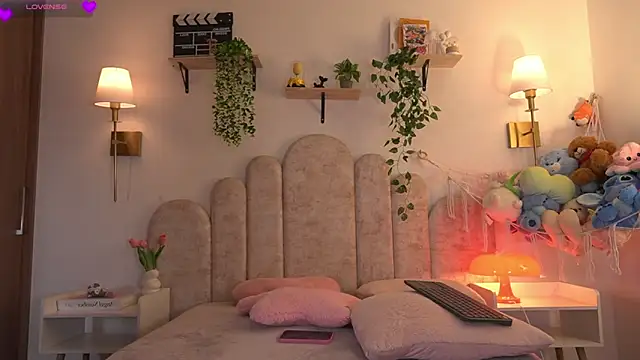 violeth     online show from April 2026 01:16:02 PM