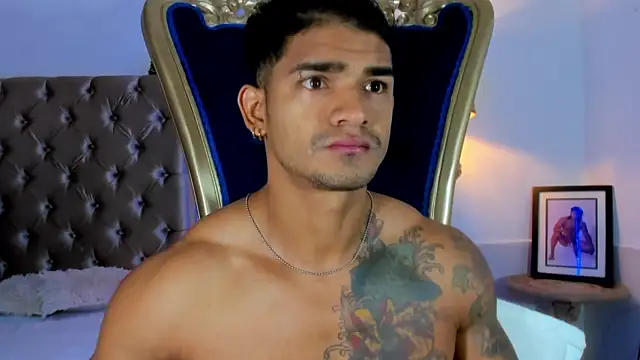 antonio  444 online show from October 2025 10:13:01 AM