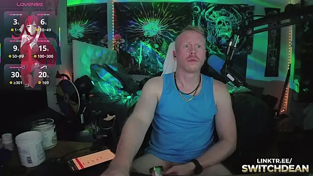 Snapshot of twunkdean chatting on October 2025 06:43:01 AM twunkdean online show from October 2025 06:43:01 AM