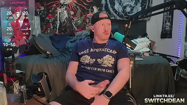 Snapshot of twunkdean chatting on November 2025 11:37:01 PM twunkdean online show from November 2025 11:37:01 PM