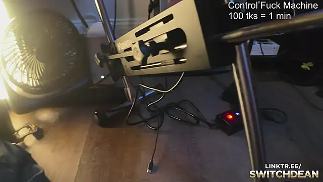 Snapshot of twunkdean chatting on November 2025 06:48:02 PM twunkdean online show from November 2025 06:48:02 PM