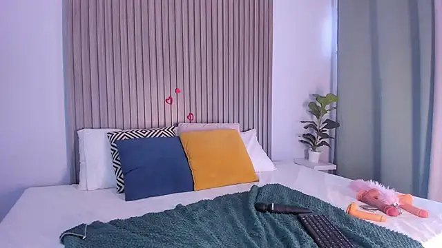 Blue Sixx online show from September 2025 07:37:01 PM