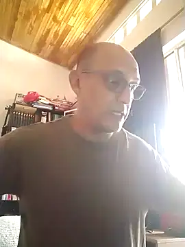 Snapshot of jorge406 chatting on April 2026 03:21:02 PM jorge406 online show from April 2026 03:21:02 PM