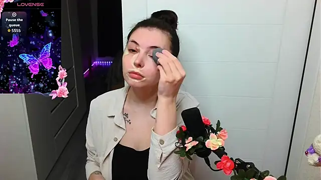 Snapshot of peachyness chatting on April 2026 05:54:01 PM peachyness online show from April 2026 05:54:01 PM