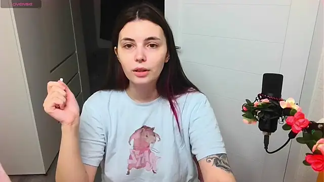 Snapshot of peachyness chatting on April 2026 08:20:02 PM peachyness online show from April 2026 08:20:02 PM