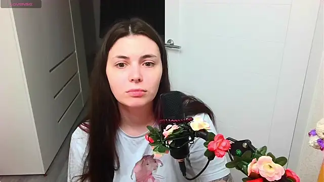 Snapshot of peachyness chatting on April 2026 09:39:33 PM peachyness online show from April 2026 09:39:33 PM