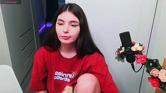 Snapshot of peachyness chatting on May 2026 06:16:02 PM peachyness online show from May 2026 06:16:02 PM