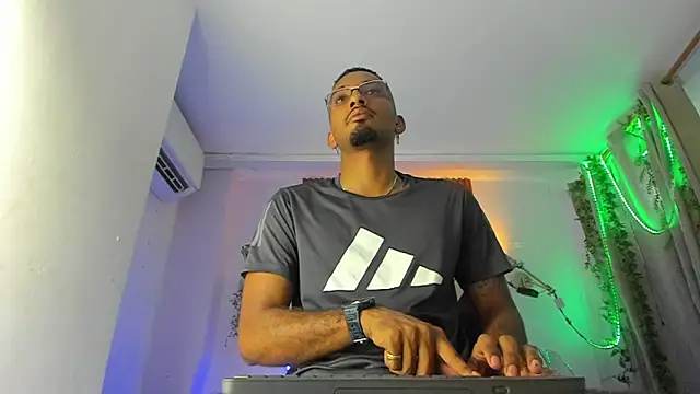 Darwin mayo online show from April 2026 05:13:02 PM