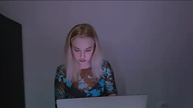 Snapshot of Lia_noo_regrets chatting on February 2026 06:12:01 PM Lia noo regrets online show from February 2026 06:12:01 PM