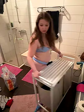 SweetTeenGirl online show from October 2025 07:27:02 PM