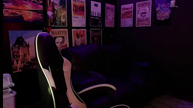 Ravendark  online show from February 2026 09:53:01 PM