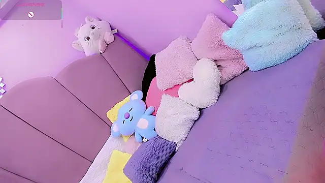 ShantyMillan online show from November 2025 12:52:01 PM