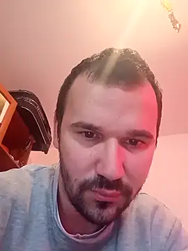 Snapshot of Ionut899@xh chatting on October 2025 07:58:02 AM Ionut899xh online show from October 2025 07:58:02 AM