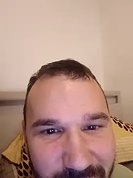 Snapshot of Ionut899@xh chatting on October 2025 10:10:02 PM Ionut899xh online show from October 2025 10:10:02 PM