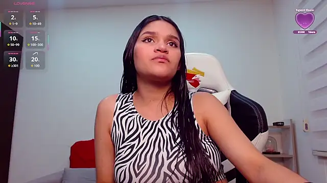 Roxxi 2110 online show from September 2025 01:53:01 AM