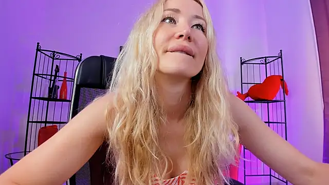 AstraMonroe online show from July 2026 07:35:01 AM