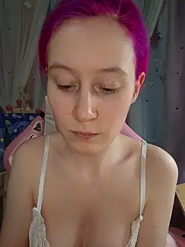 Snapshot of Fuzzy_Unicorn chatting on March 2026 07:31:01 PM Fuzzy Unicorn online show from March 2026 07:31:01 PM