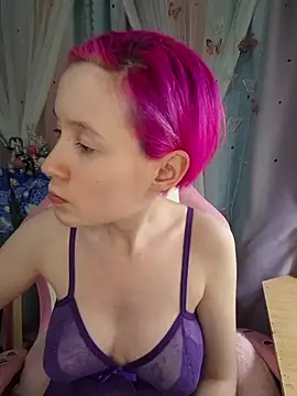 Snapshot of Fuzzy_Unicorn chatting on March 2026 07:02:02 PM Fuzzy Unicorn online show from March 2026 07:02:02 PM