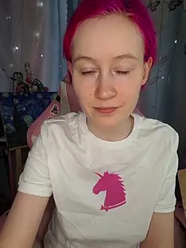 Snapshot of Fuzzy_Unicorn chatting on April 2026 10:10:01 AM Fuzzy Unicorn online show from April 2026 10:10:01 AM