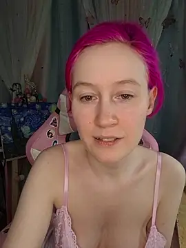 Snapshot of Fuzzy_Unicorn chatting on April 2026 07:58:02 PM Fuzzy Unicorn online show from April 2026 07:58:02 PM