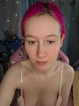 Snapshot of Fuzzy_Unicorn chatting on May 2026 11:37:02 AM Fuzzy Unicorn online show from May 2026 11:37:02 AM