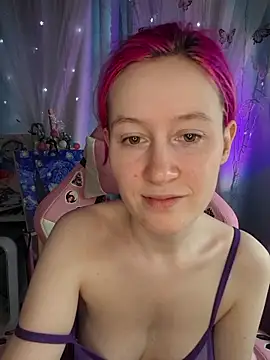 Snapshot of Fuzzy_Unicorn chatting on May 2026 10:23:01 AM Fuzzy Unicorn online show from May 2026 10:23:01 AM