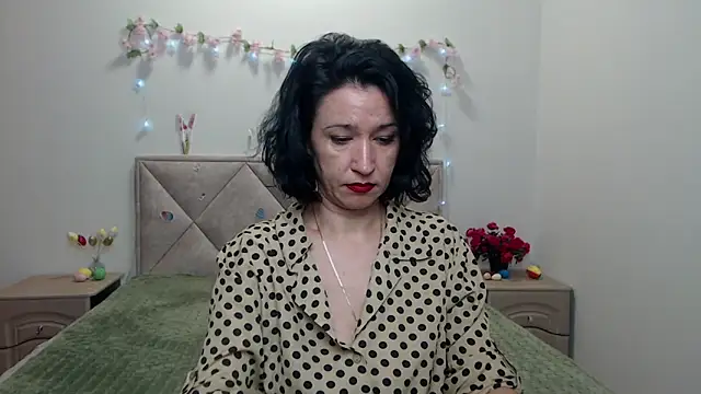 Snapshot of CameronEnns chatting on April 2026 06:11:01 AM CameronEnns online show from April 2026 06:11:01 AM