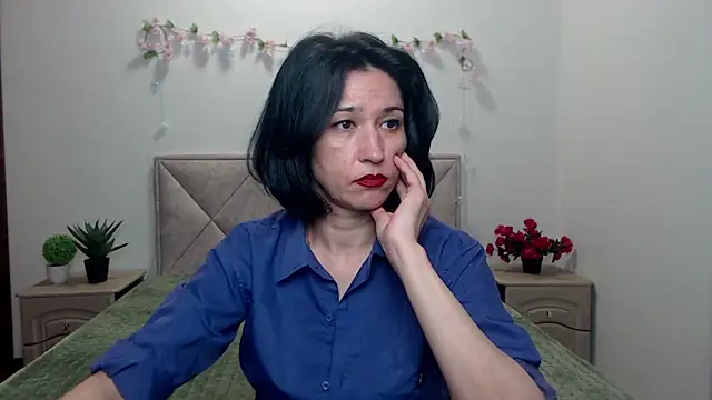 Snapshot of CameronEnns chatting on April 2026 12:19:02 PM CameronEnns online show from April 2026 12:19:02 PM