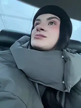 Snapshot of MiraReach chatting on November 2025 01:59:02 AM MiraReach online show from November 2025 01:59:02 AM