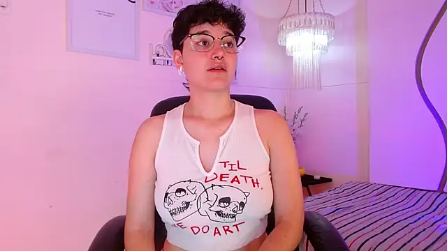 Snapshot of jeroharper chatting on September 2025 06:51:02 PM jeroharper online show from September 2025 06:51:02 PM