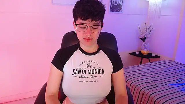 Snapshot of jeroharper chatting on September 2025 11:12:02 AM jeroharper online show from September 2025 11:12:02 AM