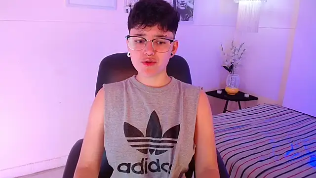 Snapshot of jeroharper chatting on September 2025 02:43:01 PM jeroharper online show from September 2025 02:43:01 PM