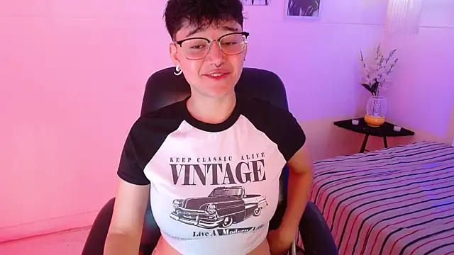 Snapshot of jeroharper chatting on September 2025 03:16:01 PM jeroharper online show from September 2025 03:16:01 PM