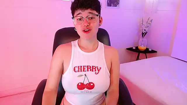 Snapshot of jeroharper chatting on October 2025 02:49:01 PM jeroharper online show from October 2025 02:49:01 PM