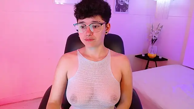 Snapshot of jeroharper chatting on October 2025 03:45:02 PM jeroharper online show from October 2025 03:45:02 PM