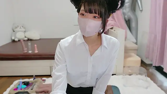 Snapshot of clara_6x9 chatting on September 2025 07:21:01 AM clara 6x9 online show from September 2025 07:21:01 AM